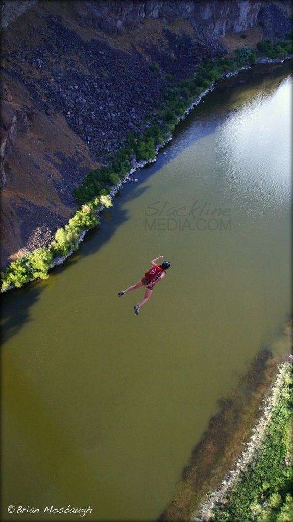 Amber Finley jumping from the Perrine Bridge